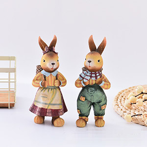 卡通工藝品田園背包兔樹(shù)脂擺件節(jié)日禮品家居裝飾工藝可愛(ài)兔情侶禮物 卡通工藝品田園背包兔樹(shù)脂擺件節(jié)日禮品家居裝飾工藝可愛(ài)兔情侶禮物