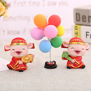 樹(shù)脂工藝品財(cái)神豬汽車(chē)擺件生日飾品廠(chǎng)家直銷(xiāo) 樹(shù)脂工藝品財(cái)神豬汽車(chē)擺件生日飾品廠(chǎng)家直銷(xiāo)